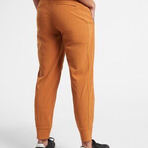 Athleta Trekkie North Jogger - Cattail Brown